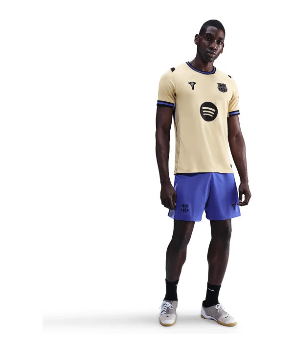 venkovní dres nike fc barcelona 20252026 zlatý f784