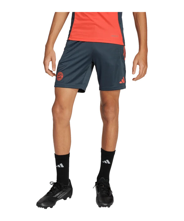 dětské tréninkové kraťasy adidas fc bayern mnichov bílé