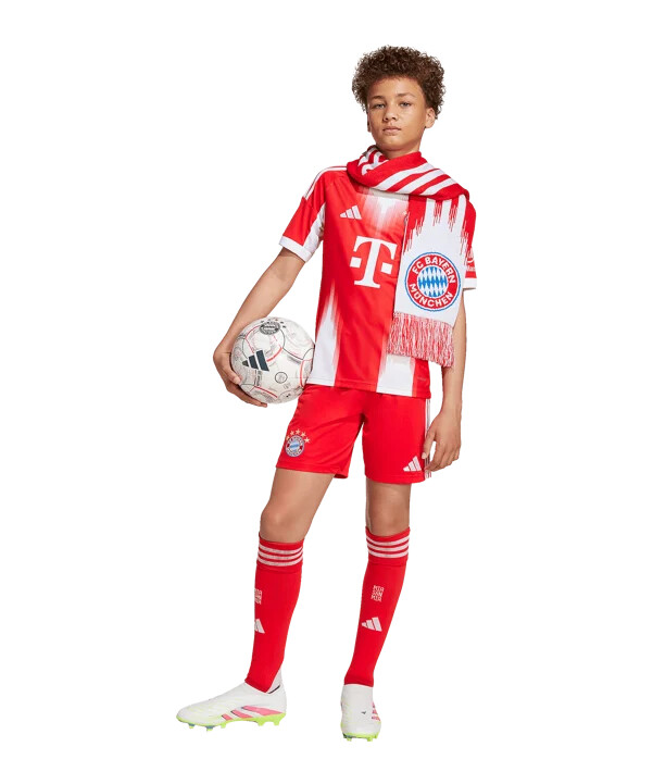 dětské domácí kraťasy adidas fc bayern mnichov 20252026 červené