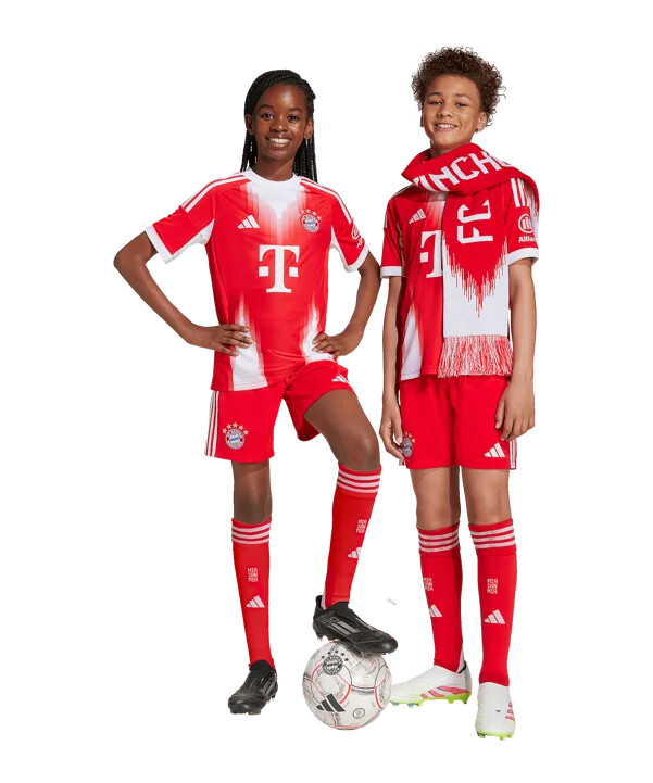 dětské domácí kraťasy adidas fc bayern mnichov 20252026 červené
