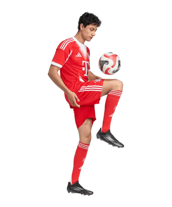 adidas fc bayern mnichov domácí kraťasy 20252026 červené