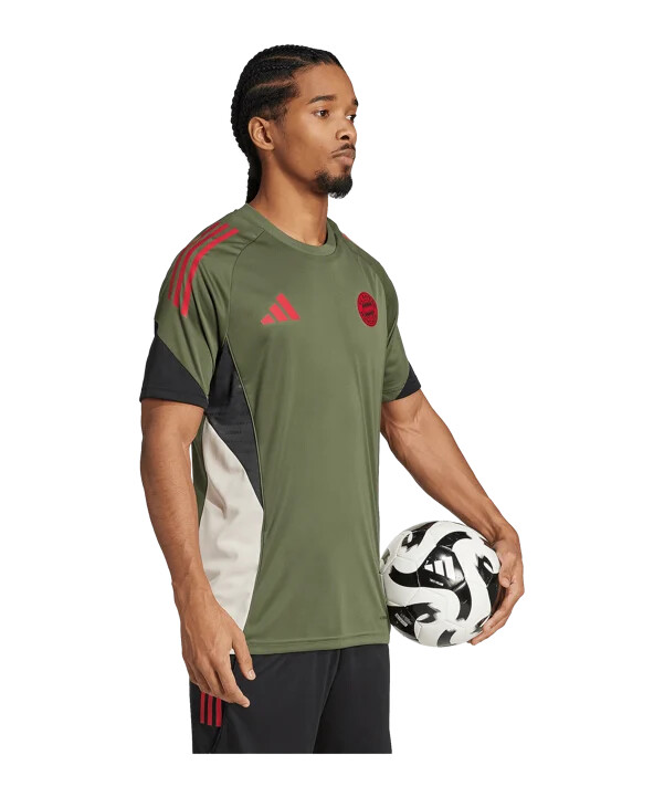 tréninkový dres adidas fc bayern mnichov tiro25 pro evropské soutěže 20252026 zelený