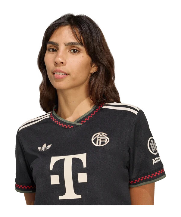 dámský zkrácený dres adidas fc bayern mnichov 3. ročník 20252026 černý