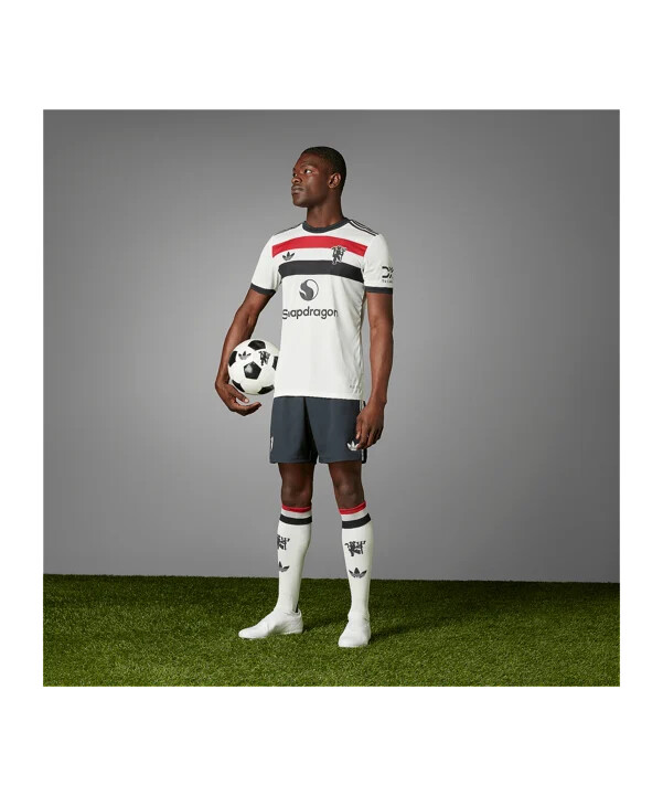 dres manchesteru united auth 3. kolo 20242025 bílý