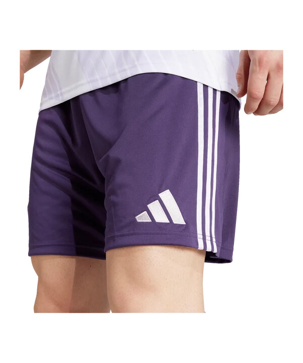 adidas manchester united short away 20252026 fialová