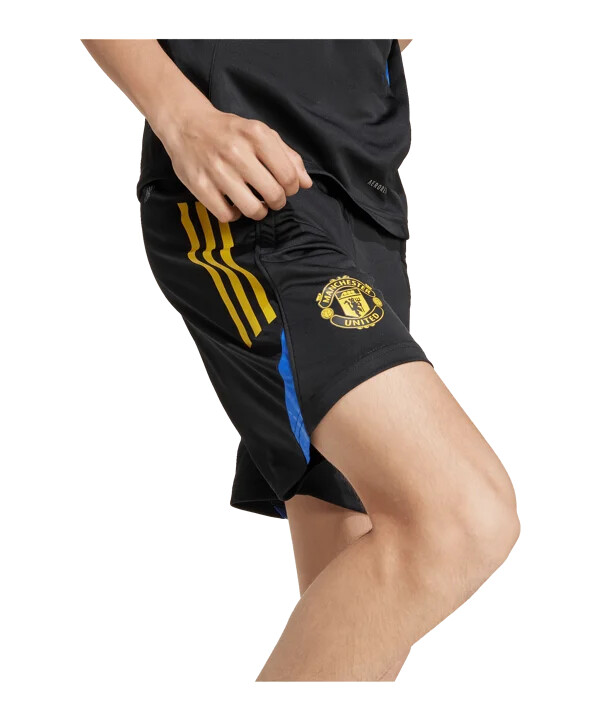 dětské tréninkové kraťasy adidas manchester united cup 20252026 černé