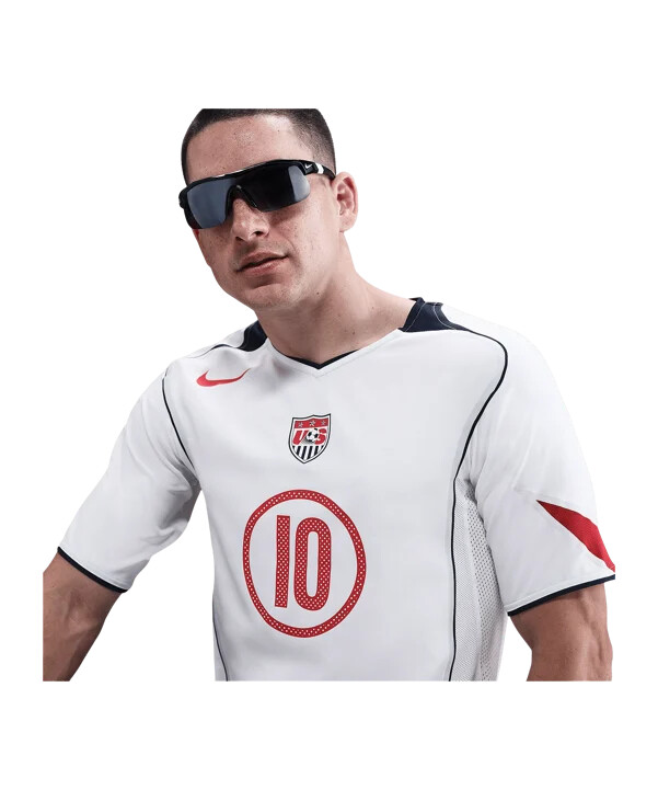 dres nike usa reissue 2004 donovan 10 bílý f100