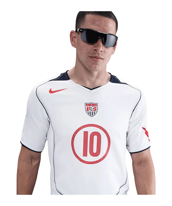 dres nike usa reissue 2004 donovan 10 bílý f100