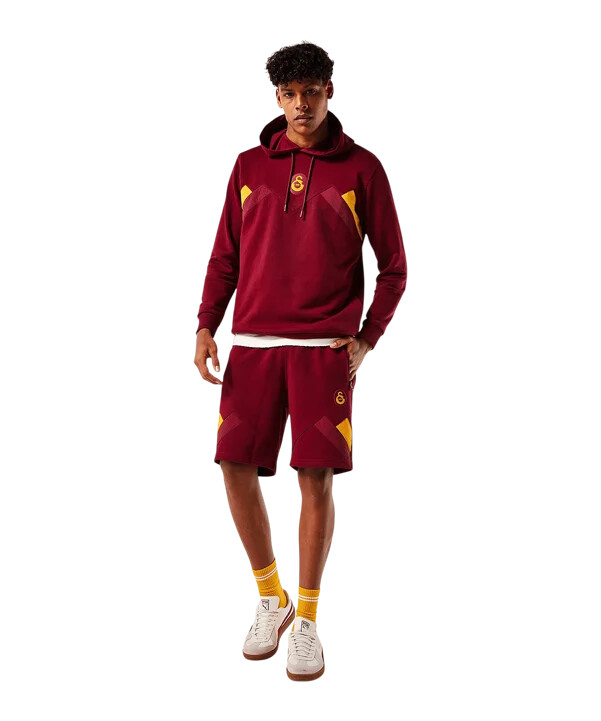 Červené kraťasy galatasaray istanbul
