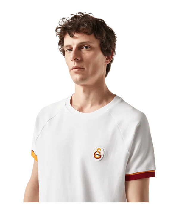 bílé tričko galatasaray istanbul
